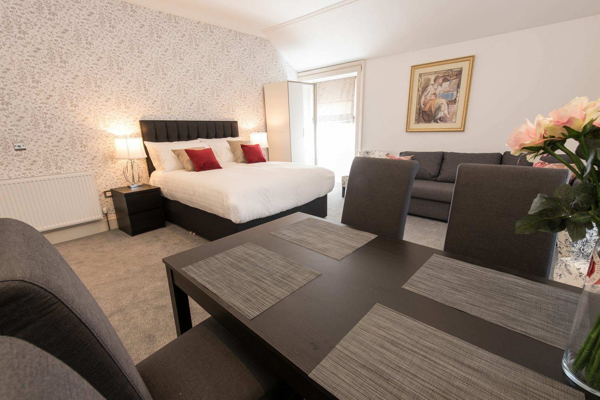 Royal Princes Suites EDI Exterior foto