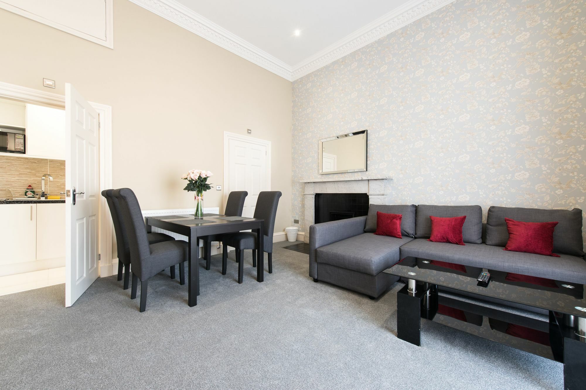 Royal Princes Suites EDI Exterior foto