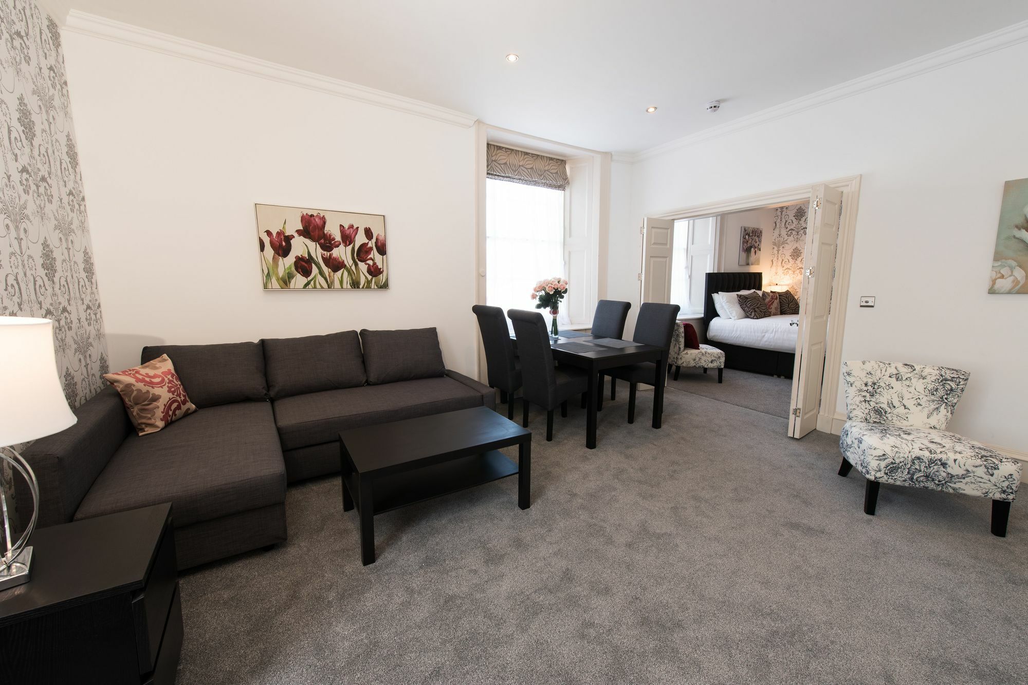 Royal Princes Suites EDI Exterior foto